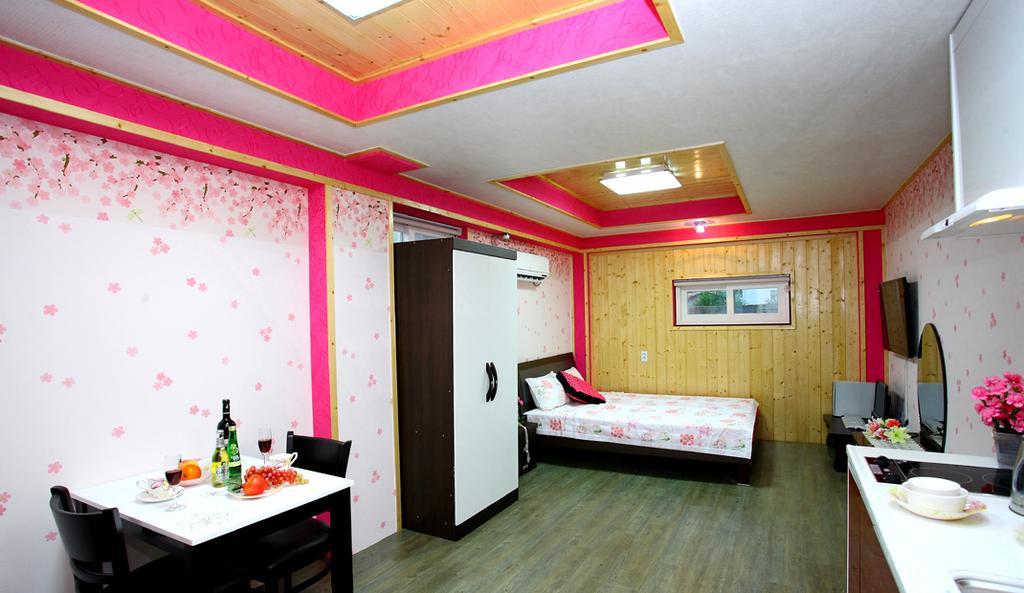 Pinky Marine Pension Namhae Dış mekan fotoğraf